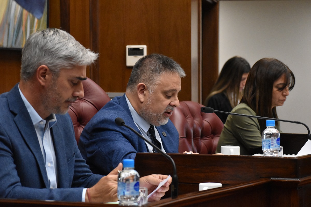 6af694b7-8bf5-4bb2-8487-2ec297459b0c