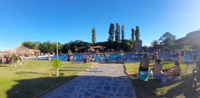 606017398_1589974003165645_7642671929599470159_n-e1766859099815-1000x494 (1)